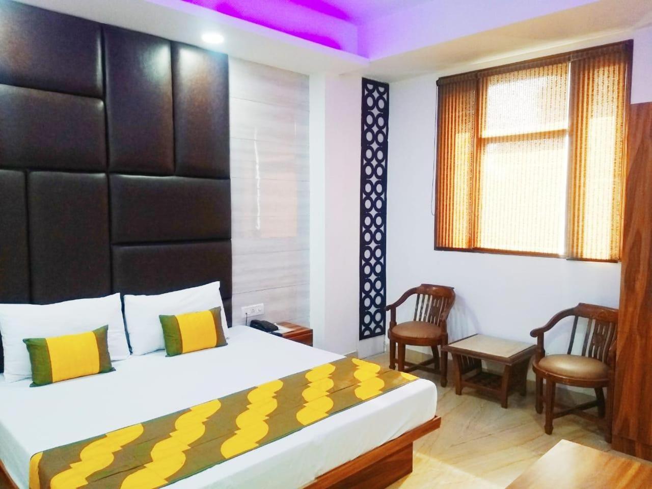 Hotel Spb 87 Near Karol Bagh Metro Station Delhi Kültér fotó