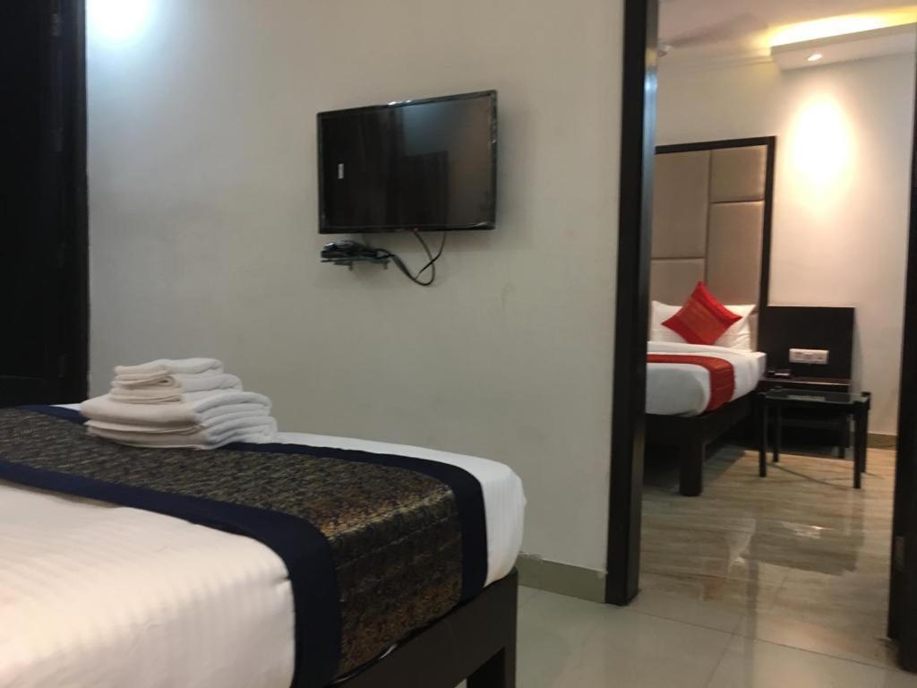 Hotel Spb 87 Near Karol Bagh Metro Station Delhi Kültér fotó