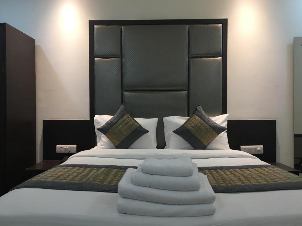 Hotel Spb 87 Near Karol Bagh Metro Station Delhi Kültér fotó